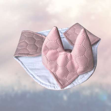 Zestaw akcesoriów Konienakiju  - Nauszniki i derka  dla Hobby Horse - kolor pudrowy róż