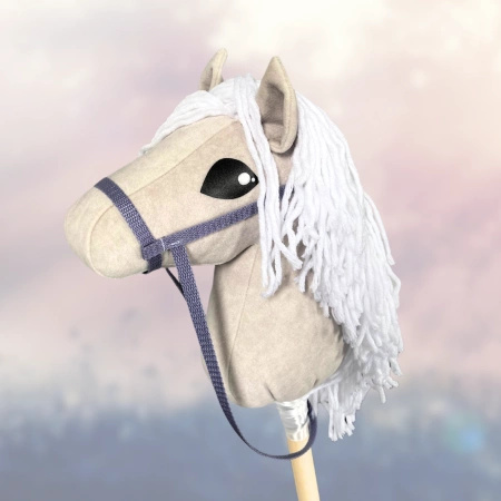 Hobby Horse Konienakiju dla dzieci  - Luna Beżowy z białą grzywą  + kantar i wodze A4 Mały koń na kiju