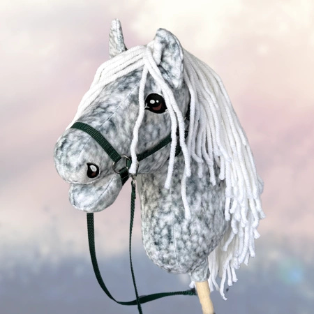 Koń na kiju Hobby Horse - Siwa w hreczkę , Szary z jasnymi włosami PREMIUM A3