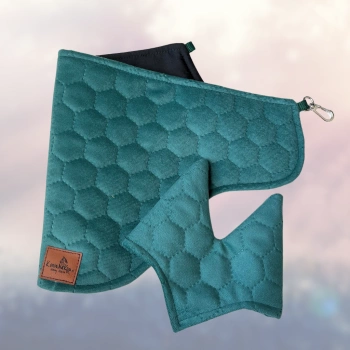 Zestaw akcesoriów Konienakiju  - Nauszniki i derka  dla Hobby Horse - kolor butelkowa zieleń